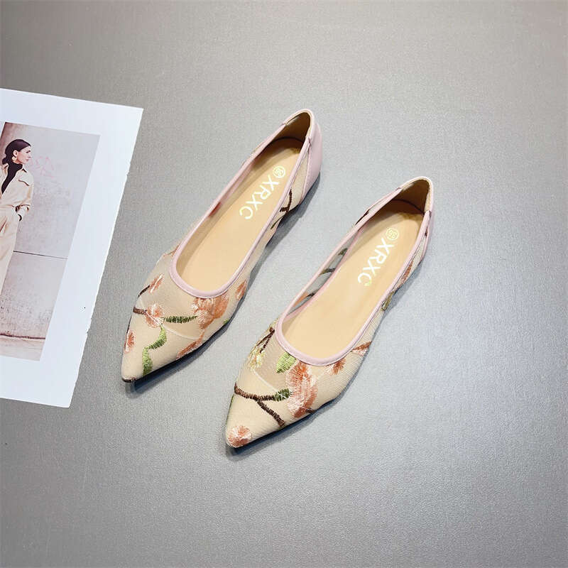 Sandals Summer Korean Version Versatile Flower Ancient Hanfu Pointed Mesh Embroidery New Chinese Style Women's Shoes