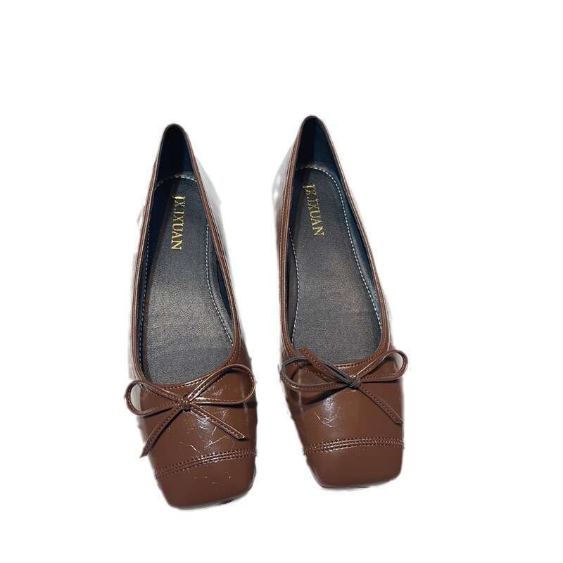 French Versatile Bean Shallow Mouth Single Shoes, Women's Korean Version, Fashionable New Style, Comfortable Leather, Soft Sole Commuting Flat Sh