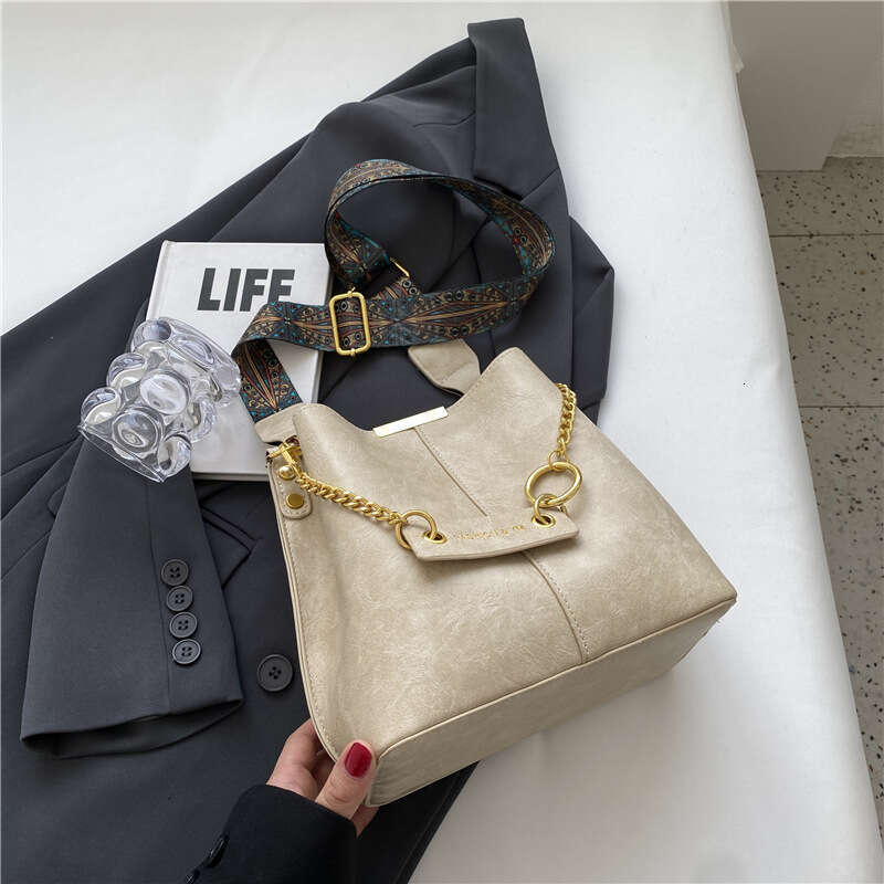 2024 New Large Capacity Bag, Women's Birthday Gift, Practical, Fashionable, Minimalist, Single Cross Shoulder Handbag