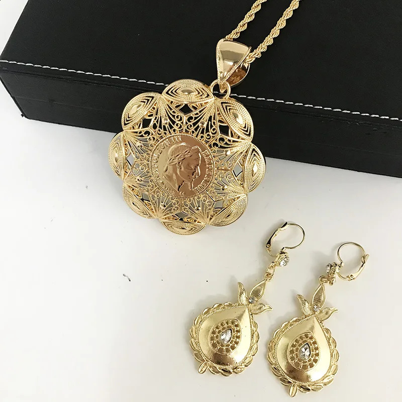 Fashion hip hop pendant zinc alloy metal portrait coin necklace Mens crisscross couple necklace womens jewelry with free shipp 241105