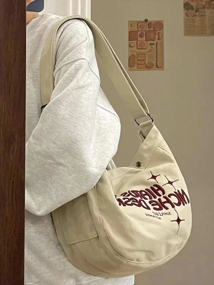 Canvas large bag capacity shoulder bag womens bag embroidered handbag cross body bag womens fashion shopping messenger bag 241105