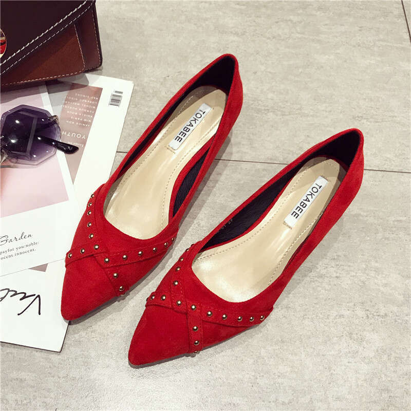 2023 Spring New Pointed Shallow Mouth Black French Girl's Fine Tailored Shoes, Middle Heel, High Heels, Women's Shoes