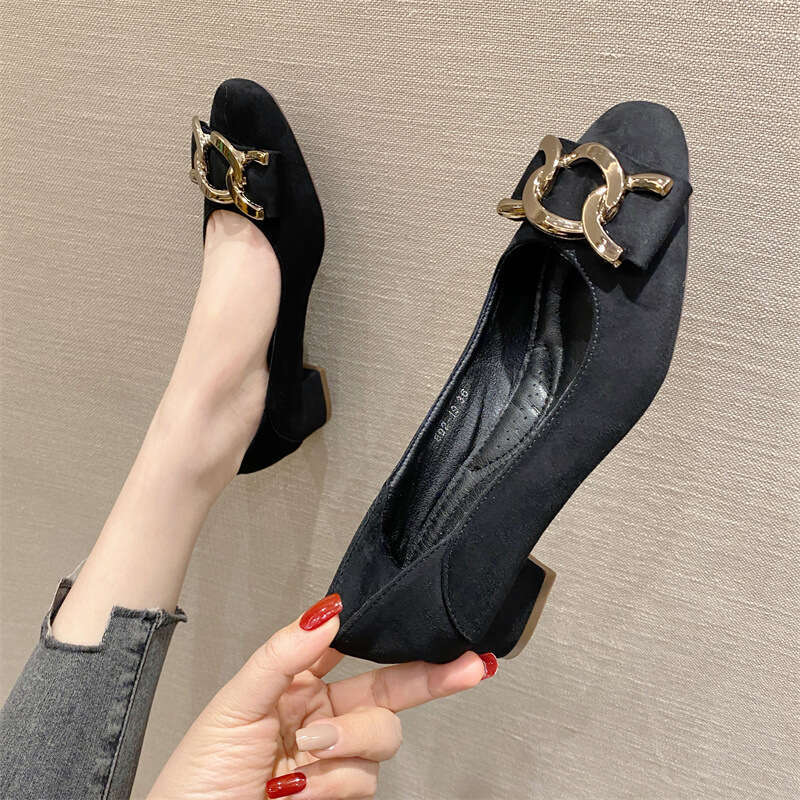 2023 Spring/Summer New Korean Edition Suede Fashion Square Head Low Order Metal Decoration Shallow Mouth Comfortable Daily Women's Shoes