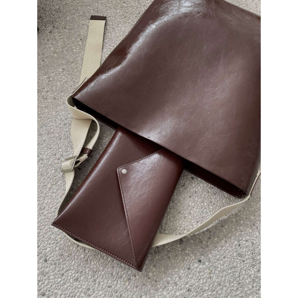 FIRMRANCH Cool Lazy Style Women's Large Capacity Top Coat Oil Wax Cowhide Contrast One Shoulder Tote Oblique Cross Bucket Bag