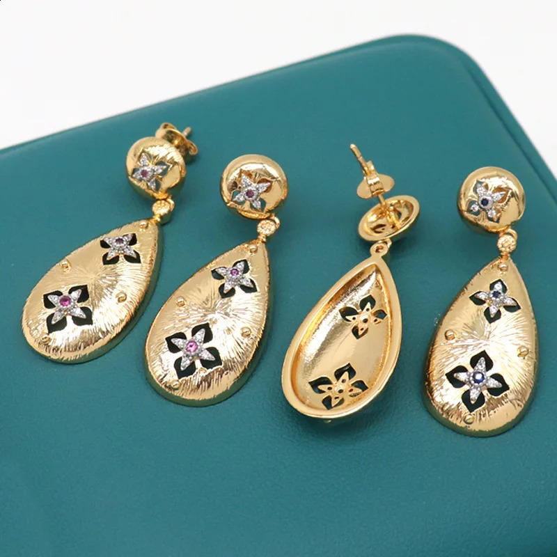 Water Drop Shape Trendy Earrings Hollow Gold Color Womens Earring Carved Ear Pendants for Party Wedding 241105