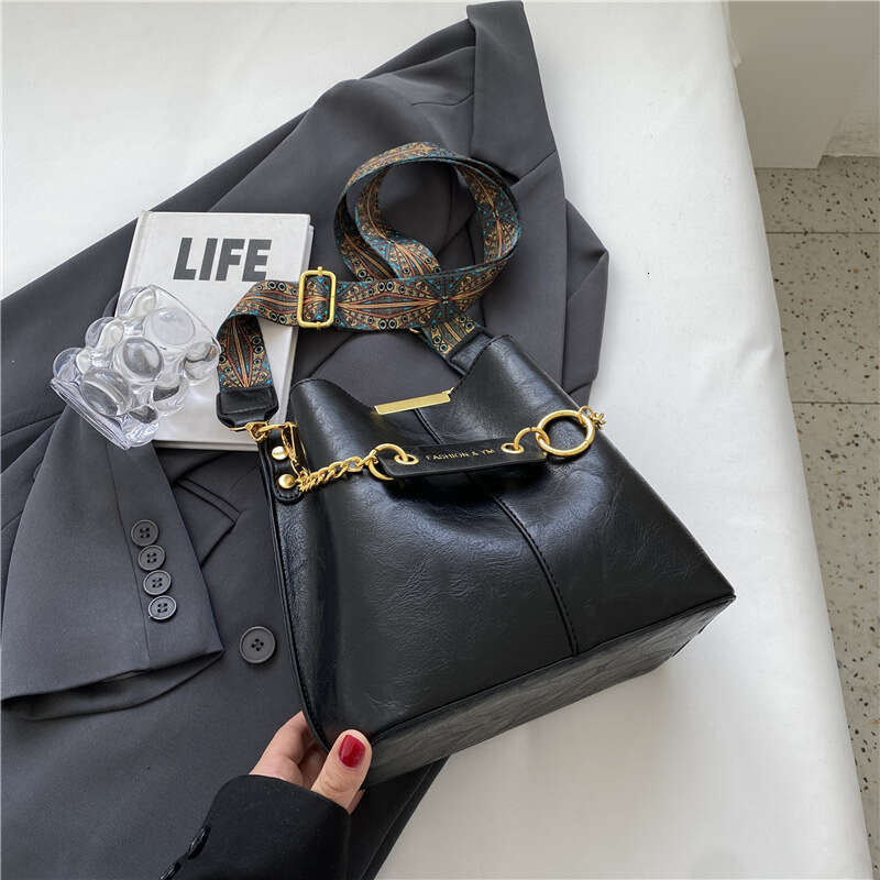 2024 New Large Capacity Bag, Women's Birthday Gift, Practical, Fashionable, Minimalist, Single Cross Shoulder Handbag