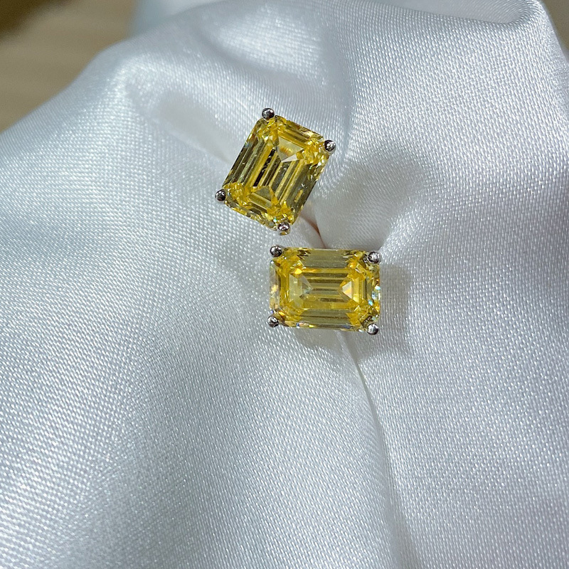 Pure 100% 925 Sterling Silver Elegant Luxury Jewelry Emerald Cut White Moissanite Diamond Solitaire Party Women Wedding Stud Earring For Christmas gif