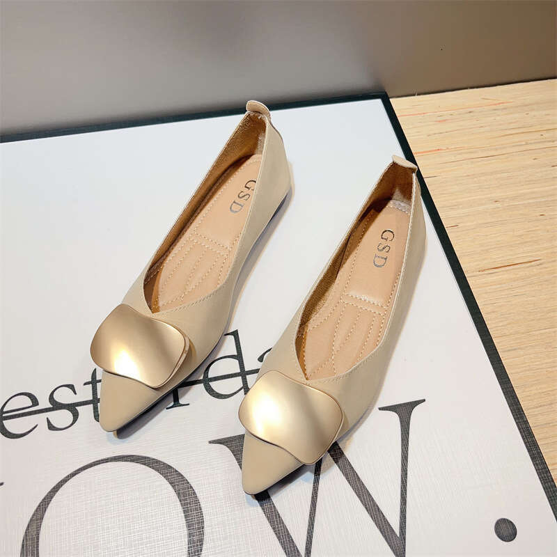 French Pointed Single Women's Korean Version Fashion New Item Leather Soft Sole Square Buckle Shallow Mouth Gentle Flat Bottom Fairy Style Scoop 