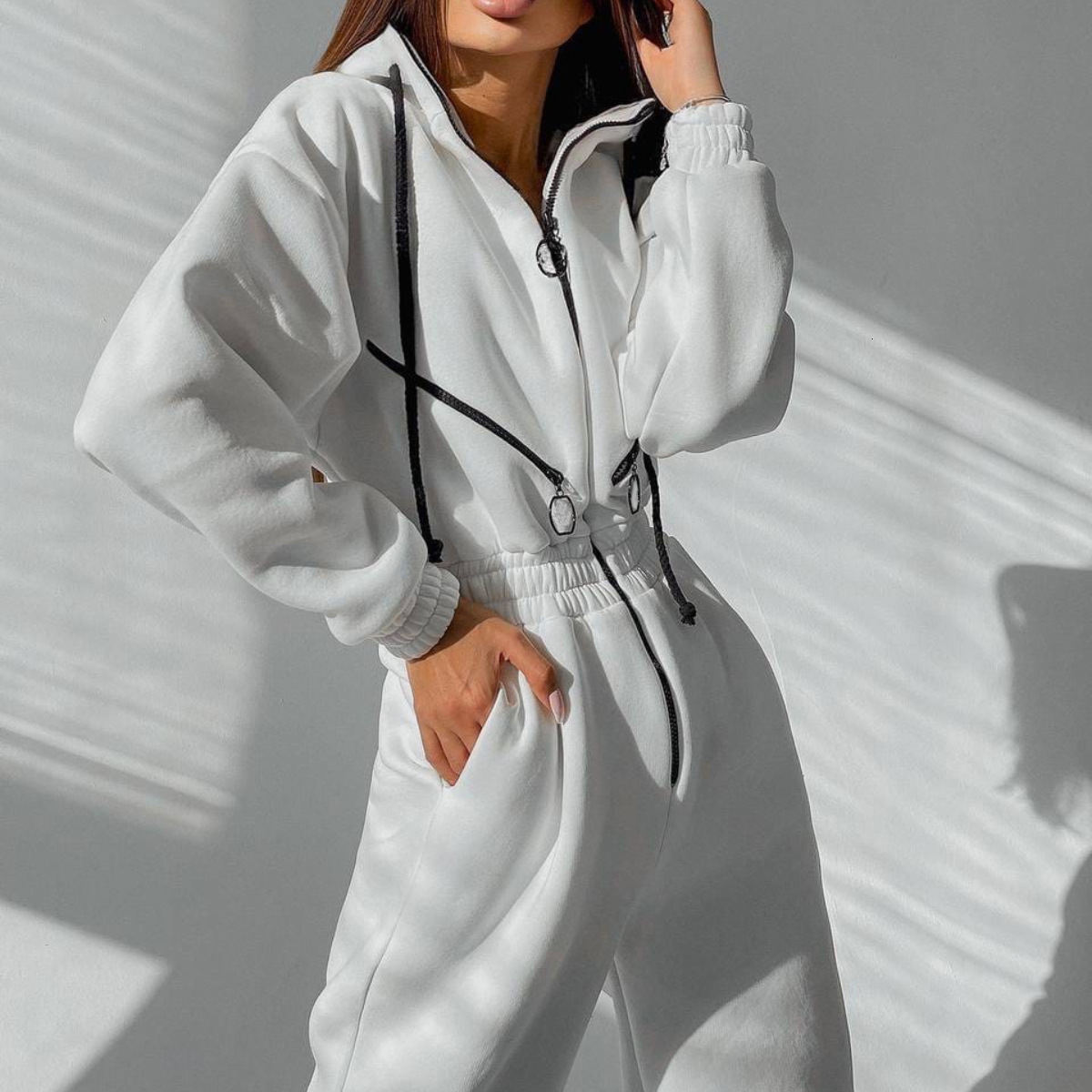 Autumn And Winter New Casual Women's Jumpsuit Solid Color Long-Sleeved Hooded Sportswear Zipper Tracuit For Female Tracuit