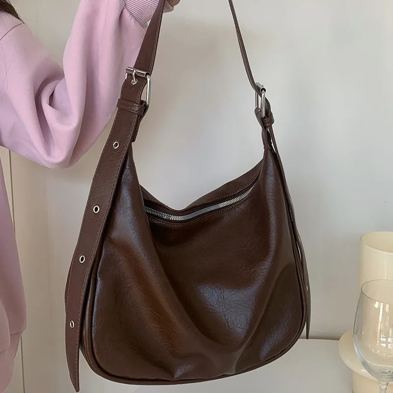 MBTI retro womens handbag aesthetic large capacity fashionable Korean shoulder bag Pu leather elegant casual handbag 241105