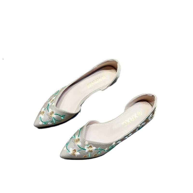 Korean Version New Single Shoe Embroidered Versatile Young Chinese National Style Cheongsam Women's Shoes Flat Apricot Color