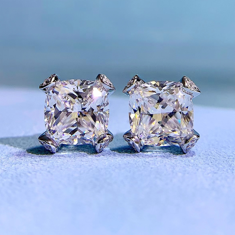 Rulalei Handmade Ins Top Sell Stud Earrings Luxury Jewelry Pure 100% 925 Sterling Silver Cushion Shape White Natural Moissanite Diamond Party Women We