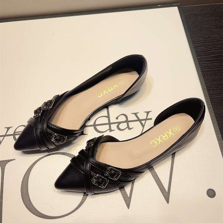 Korean Version Spring And Summer New Shallow Mouth Pointed Flat Bottom Side Empty Fairy Evening Breeze Gentle Temperament Small Fragrant Style Single 