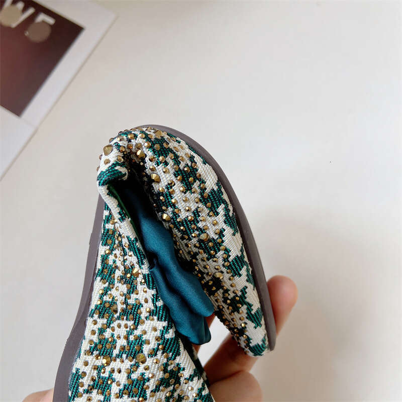 2023 Spring/Summer New Lady Thousand Bird Grid Pointed Flat Bottom Shallow Mouth Increased Bow Water Diamond Cloth Single Shoes