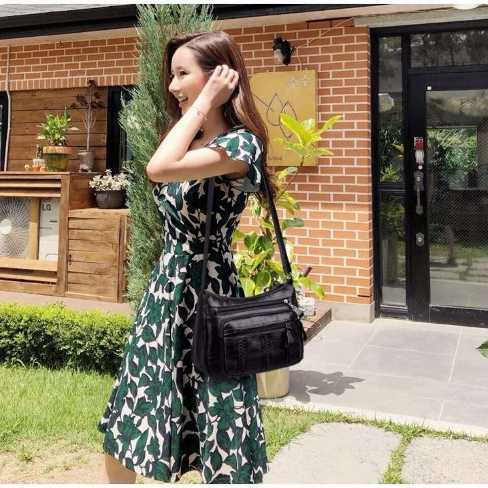 Designer Bag 2024 New Middle-Aged Women's Bag, Lightweight, Multi-Layered, Large-Capacity Mother's Bag, Crossbody Bag, Elderly Bag, Shoulder
