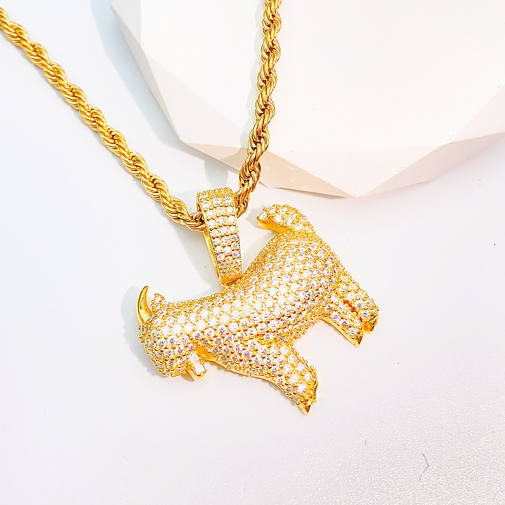 Real U Jewelry Iced out VVS Dia Animal Goat Pendant Necklace for Men Sterg Sier Moissanite Necklaces