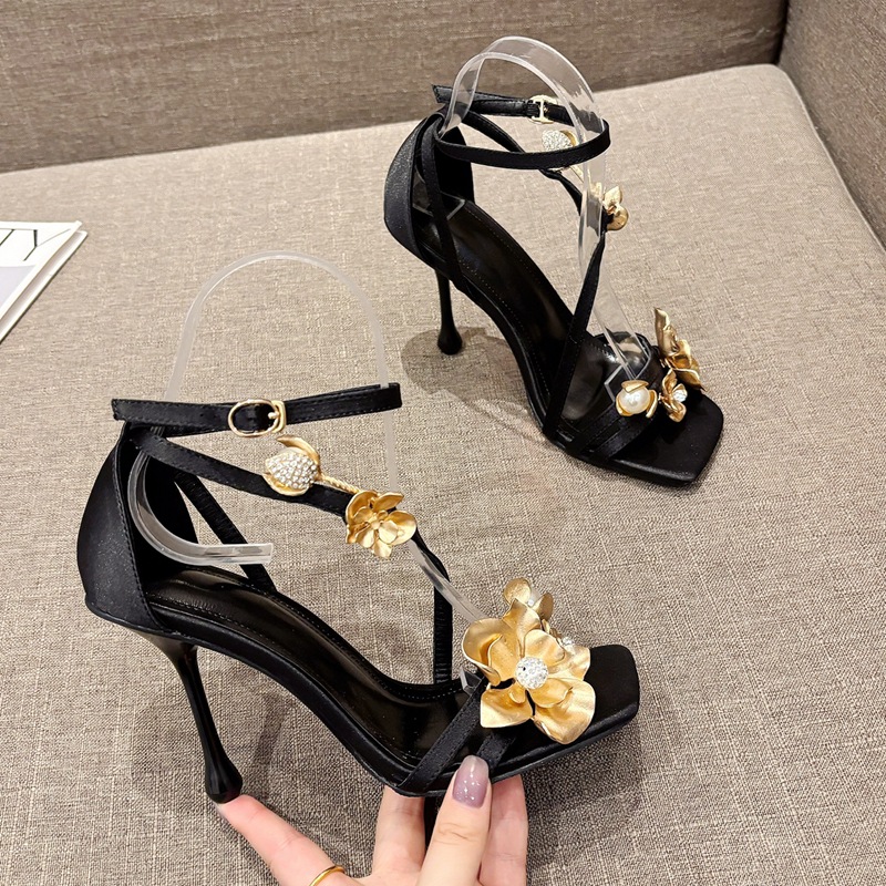 Autumn New French Metal Flower High-heeled Sandals Size35-41.