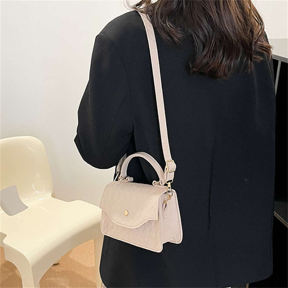 Designer Bag Blue Subaxillary Bag For Womens New Korean Fashion Ladies Shoulder Bag Trend Handbags Retro Designer Luxury Female Totes 2024 handbag