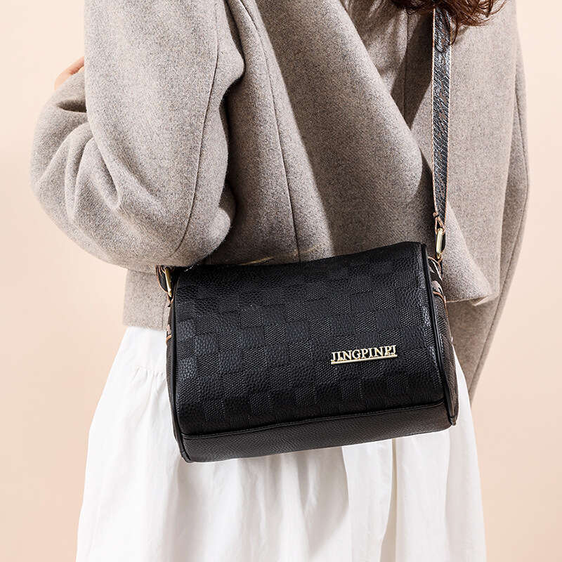 2024 New Women's Pillow Versatile Fashion Shoulder Crossbody Bag