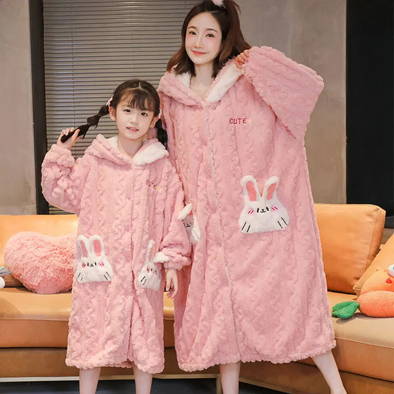 Cute rabbit bathtub childrens hooded evening dress winter thick flannel bathtub baby girl home dress coral velvet pajamas 241105