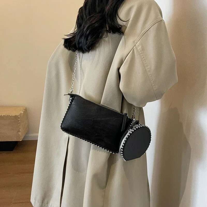Solid Fashion Women's Shoulder Bags New Trend Zipper 2025 Light Pu Design Youth Ladies Crossbody Bag Bolsas Femininas