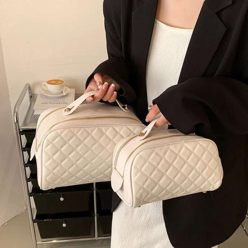 Designer Bag 2024 High Quality Grid Makeup Bag Leather Cosmetic Bag Women Large Travel Storage Bag Double Zipper Black Toiletry Designer Bag handbag