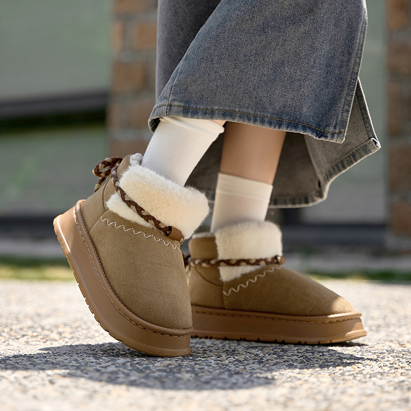2024 new free shipping designer boots snow fur furry flurry winter boots ankle shoes platform martin boot womens booties