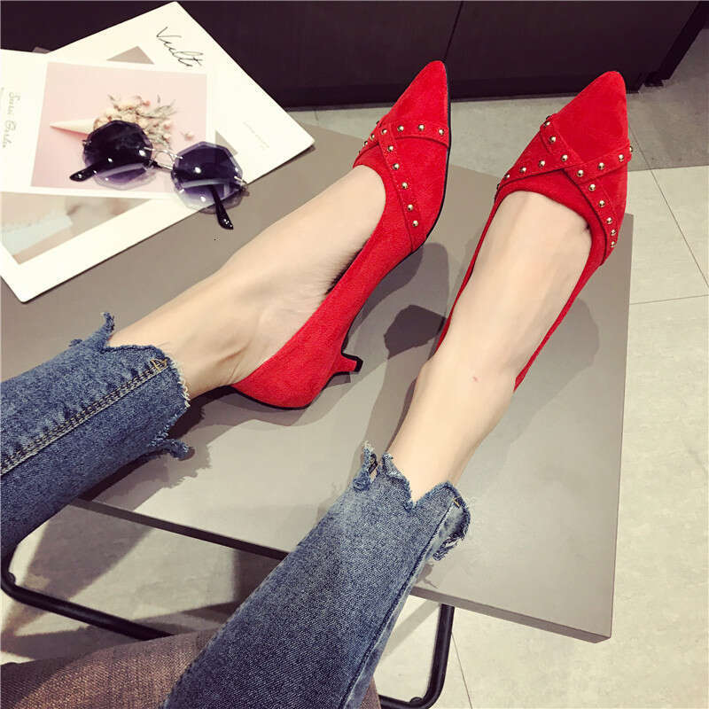 2023 Spring New Pointed Shallow Mouth Black French Girl's Fine Tailored Shoes, Middle Heel, High Heels, Women's Shoes