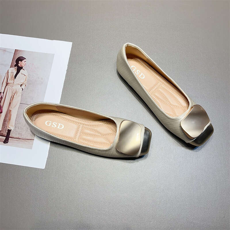 Square Toe Flat Sole Single For Grandmother, Korean Version Spring And Autumn New Women's With Skirts, Scoop Shoes, Soft Soled Bean Shoes