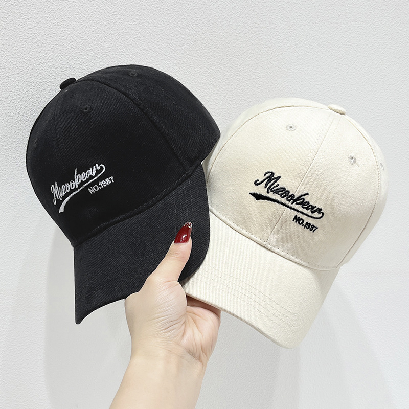 Free shipping New Designer Baseball caps hat Men Women fitted hats Luxury embroidered baseball cap Sun Hats Adjustable cap F-9