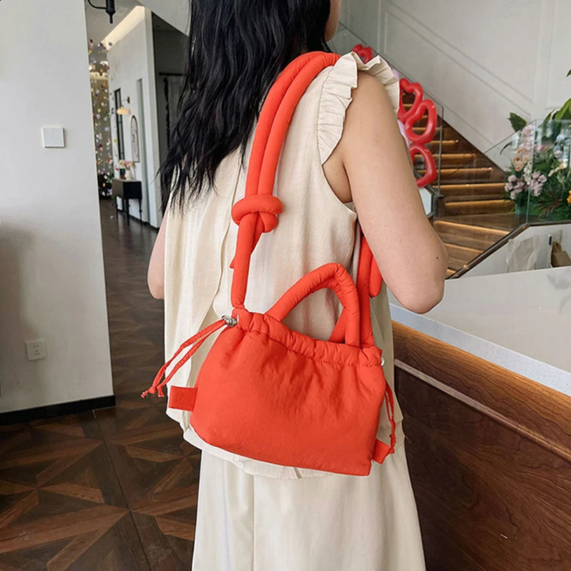 Fashion mini inflatable handbag pad womens shoulder bag nylon down cotton cross body bag mini womens handbag 241105