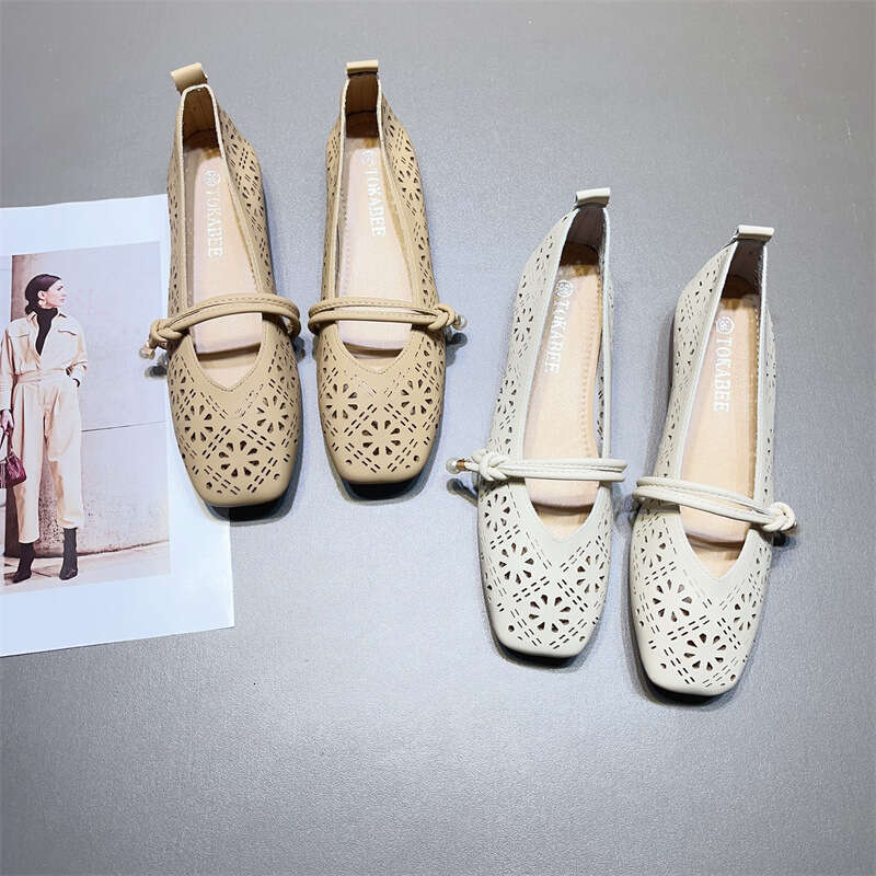 Hollow Mary Jane Sandals Women's Korean Edition Spring/Summer New Versatile Bottom Soft Face Square Head Shallow Mouth Low Follow Shoes