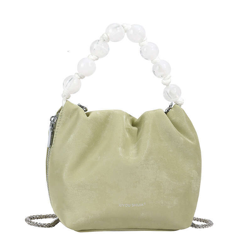 Pearl Handheld Chinese Style for Women's 2024 New Fashion Folded Cloud Versatile Chain Crossbody Bag