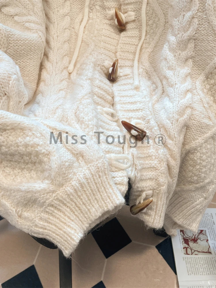 Autumn France Warm Loose Top Chic n Bull Horn Buckle Sweater Female Pretty Fashion Hooded Knitting Cardigan 2024 241105