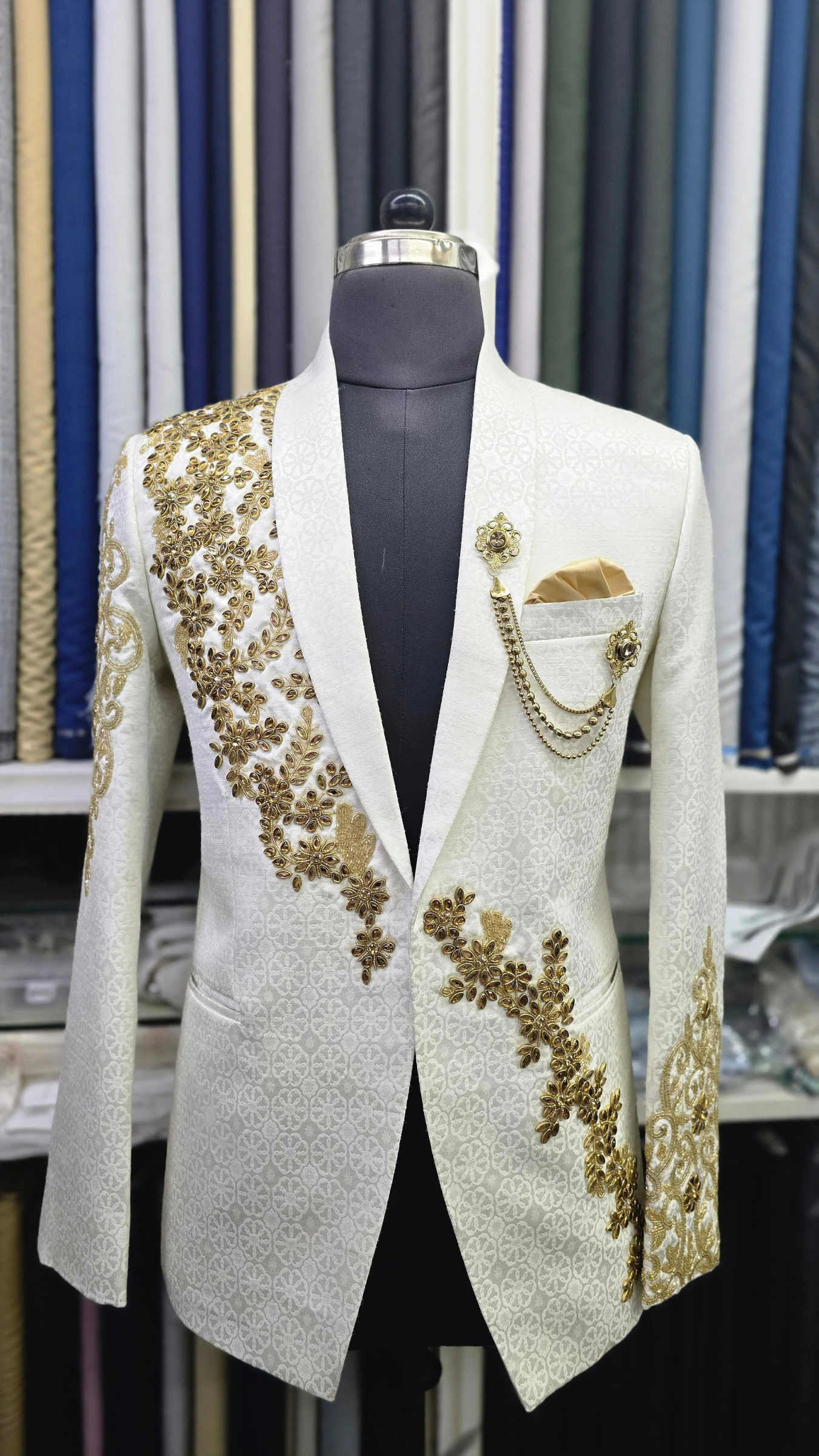 Gorgeous Wedding Suits Shawl Lapel Jacket Appliques Rhinestone 2 Pieces Set Men's Tuxedo One Button Tailored Dinner Prom Groom Blazer Custom Made