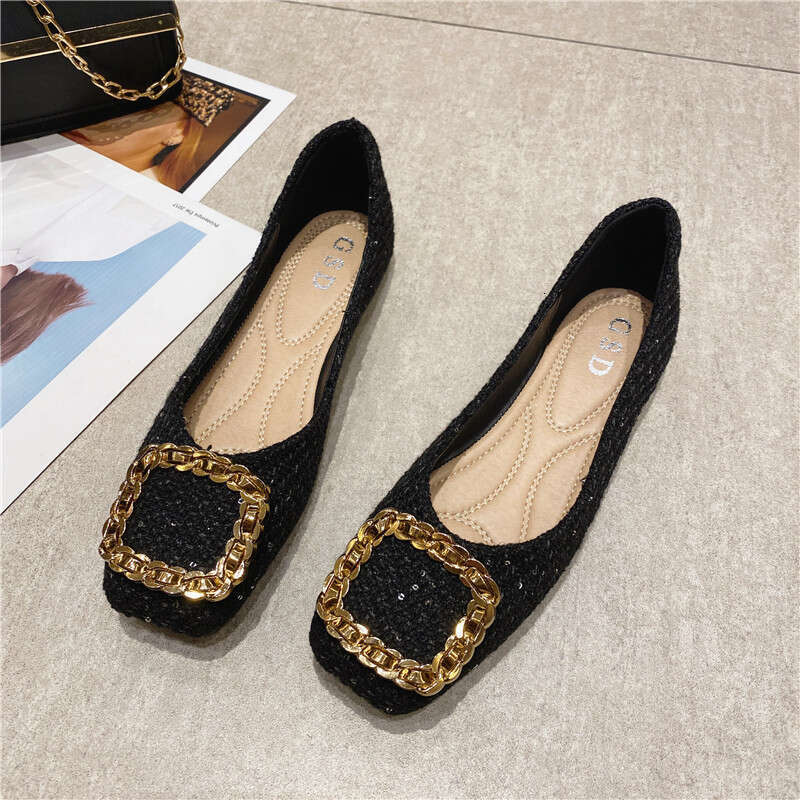 Flat Bottomed Women's Singles 2023 Spring New Style Scoop Versatile Black Red Soft Sole Shallow Mouth Square Toe Cloth Bean Shoes