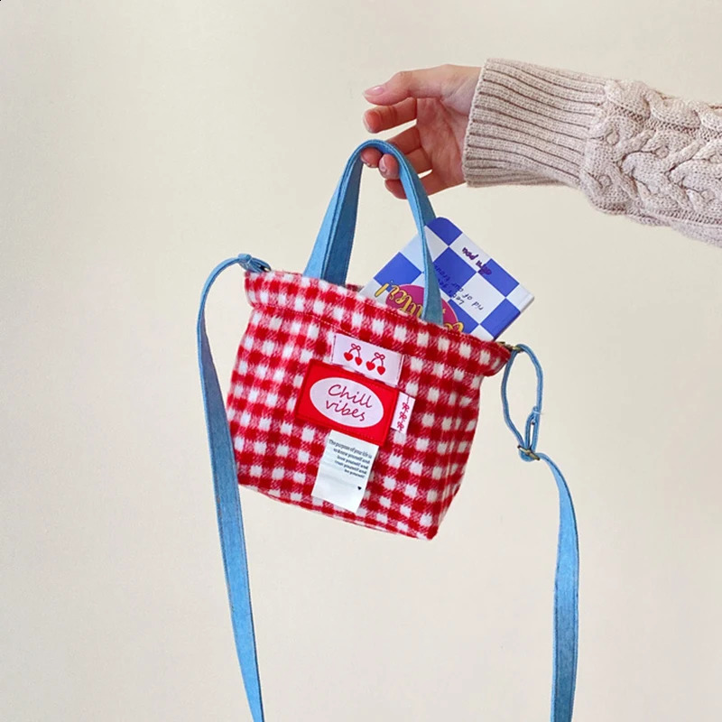 Fashion womens mini shoulder bag womens wool fabric handbag red checkered handbag small wallet cute phone bag 241105