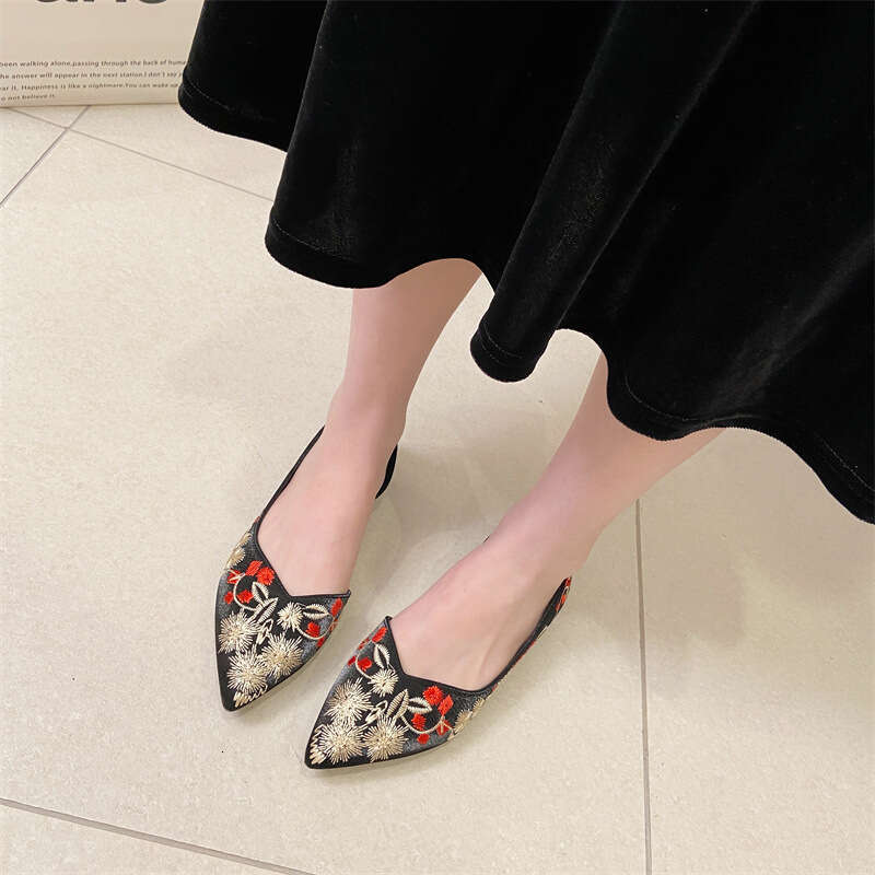 Chinese Embroidery Flat Sole For Women, Spring And Summer 2024 New Versatile Shallow Mouth Side Hollow Pointed Antique Style Embroidered Shoes