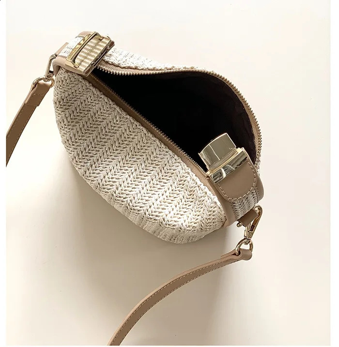 Korean Straw Bag Womens Shoulder Bag Small Bohemian Woven Beach Bag Summer Womens Messenger Bag Casual Handbag Beige 241105