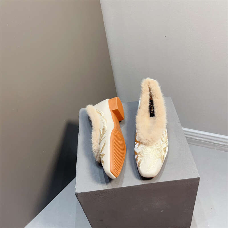National New Chinese Style Rabbit Fur Coarse Single Order Women With Plush Versatile Soft Sole Fashion Lazy Cotton Shoes For Women's Outdoor Wear