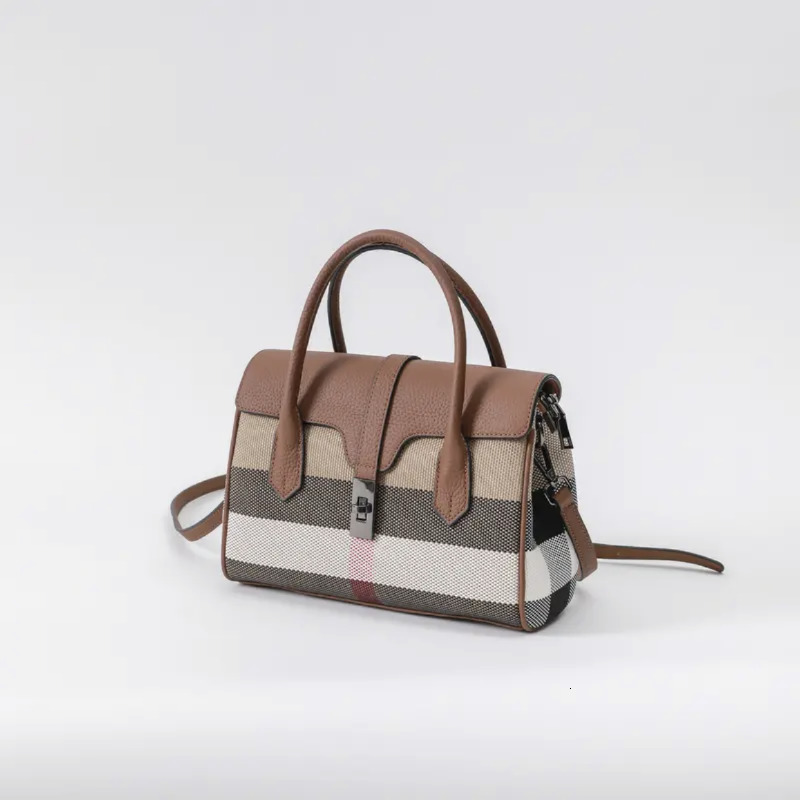 Women's 2022 New Handbags Fashion Design Large Check Canvas Leather Messenger Bags Casual Shopping Ladies Handba ddmymarket