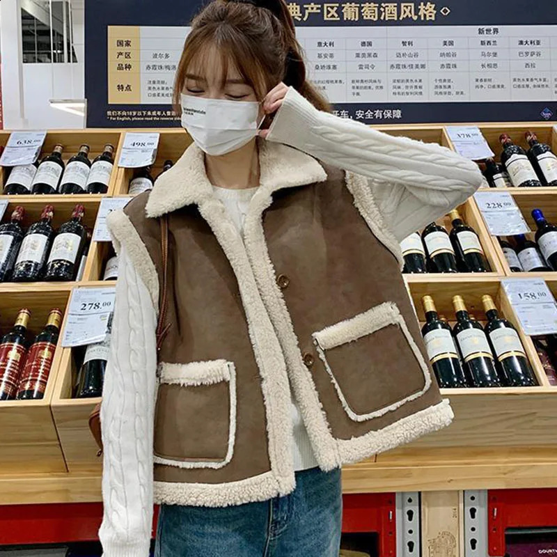 Womens autumn and winter cashmere vest Korean fashion loose sleeveless jacket top thick prefabricated style casual vest jacket 241105