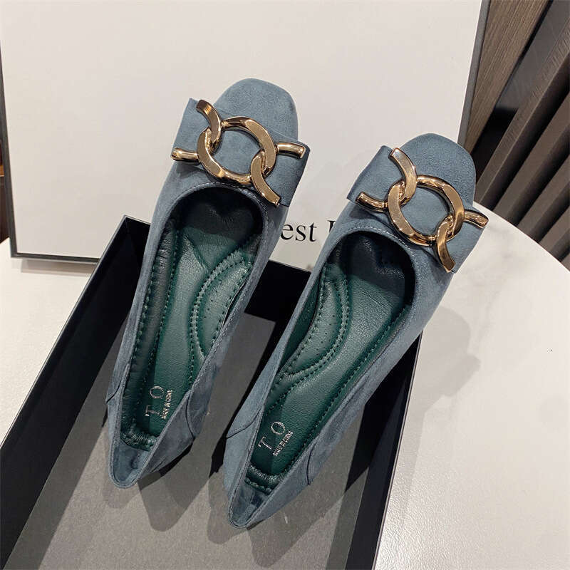 2023 Spring/Summer New Korean Edition Suede Fashion Square Head Low Order Metal Decoration Shallow Mouth Comfortable Daily Women's Shoes