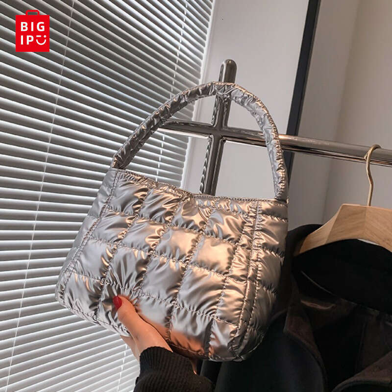 Designer Bag Quilted Female Hand Bag Embroidered Plaid Cotton Tote Bag Fashion Simple Lightweight Portable Solid Color For Weekend Vacation handbag