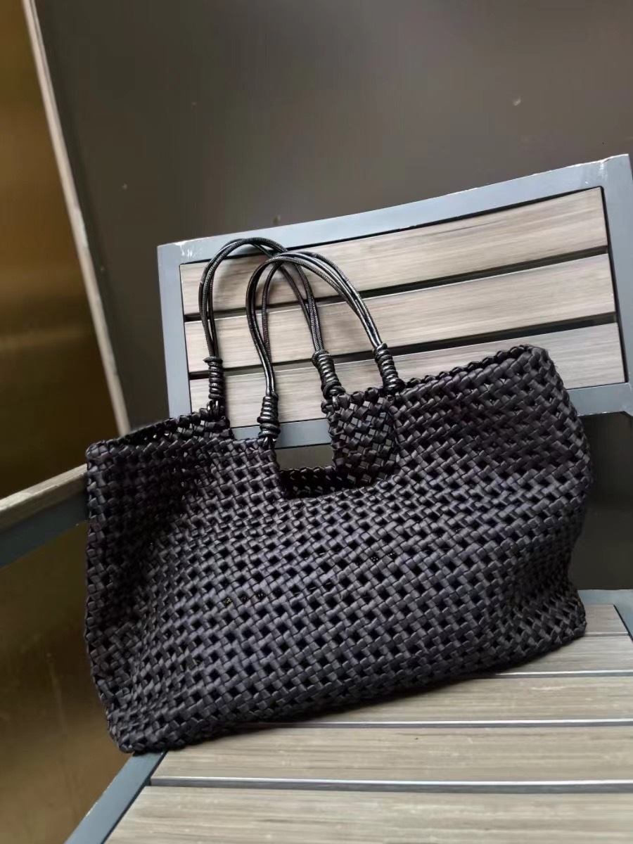 Large Capacity Hollow Tote For Women 2024 Designer Brand Handwoven Handheld Shoulder With Wallet Beach Bag Black