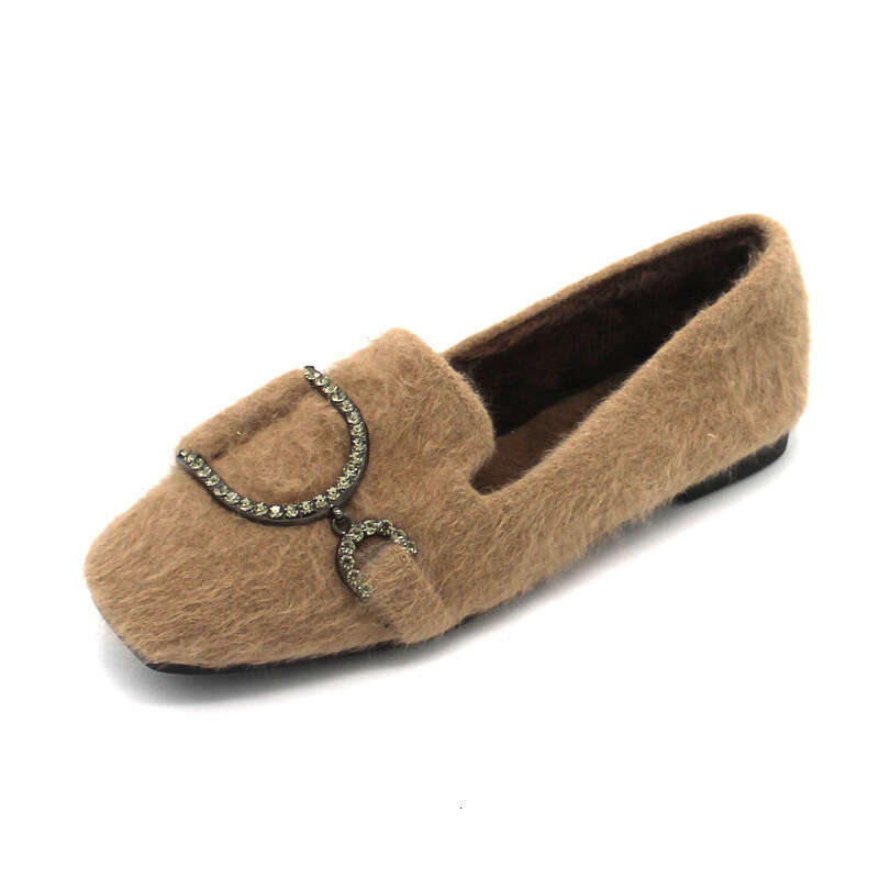 One Foot Hairy For Women 2023 Winter New Korean Version Fashionable Versatile And Warm Single With Added Velvet, Casual Bean Shoes
