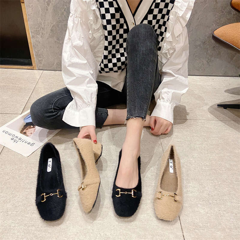2023 Autumn/Winter New Single Women's Head Hairy Metal Buckle Low Heel Outdoor Casual Warm Bean Shoes