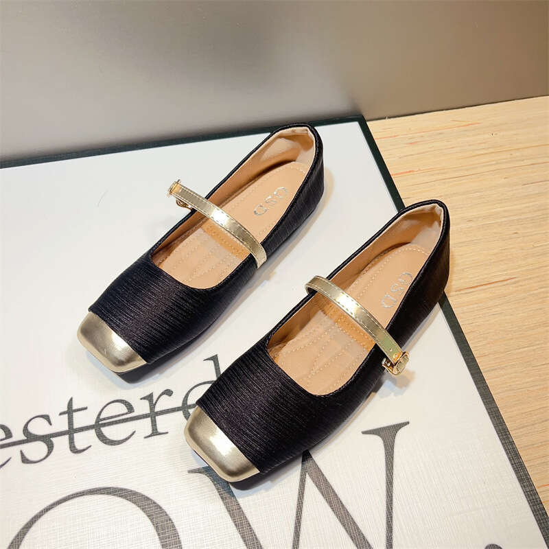 French Flat Bottomed Versatile Mary Jane Shoes For Women, Korean Version, New Spring And Autumn Dress, Small Fragrant Style, One-Piece Temperament, Si