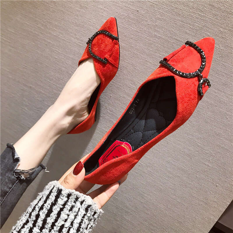 2023 Autumn Fashion Versatile Pointed Shallow Mouth Water Diamond Button Flat Follow For Women 2Cm Black Suede Scoop Shoes