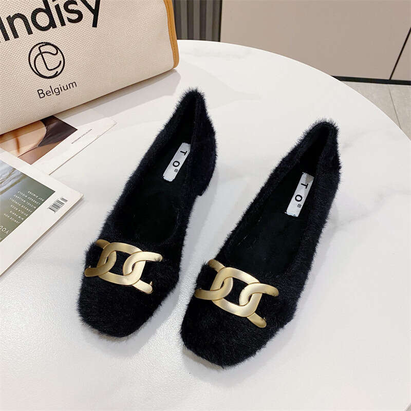 2023 Autumn/Winter New Single Women's Head Hairy Metal Buckle Low Heel Outdoor Casual With Velvet Bean Shoes